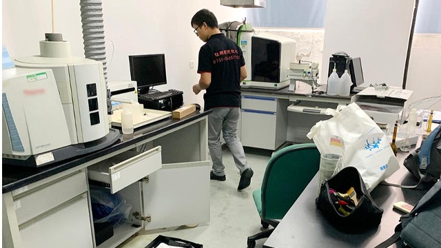 全自動流動注射分析儀精密儀器設(shè)備搬運